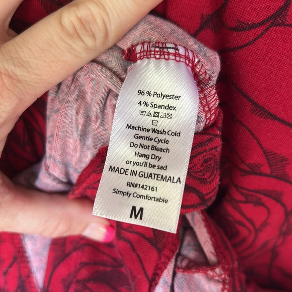 Roses 🌹 Raglan Sleeve Top - Picture 4 of 4